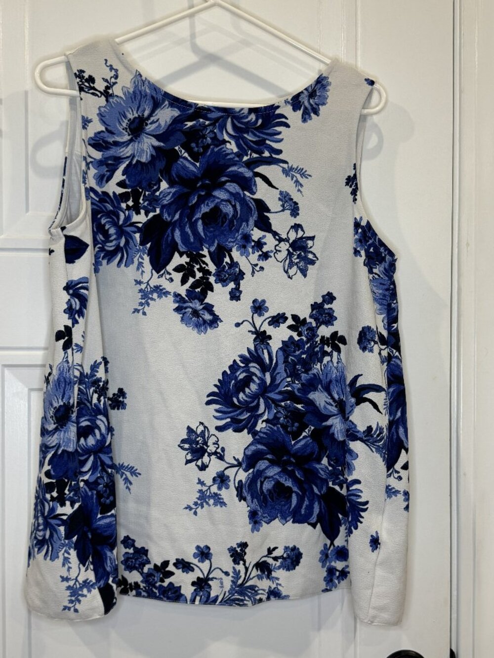 White and Blue Floral Tank with Split Back Detail Per Una UK 14/ US 10 (M) EUC